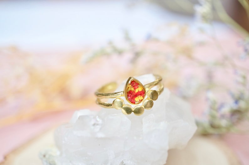 Real Pressed Flower and Resin Ring, Gold Teardrop in Red and Yellow image 5