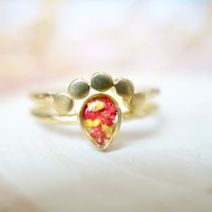 Real Pressed Flower and Resin Ring, Gold Teardrop in Red and Yellow image 6
