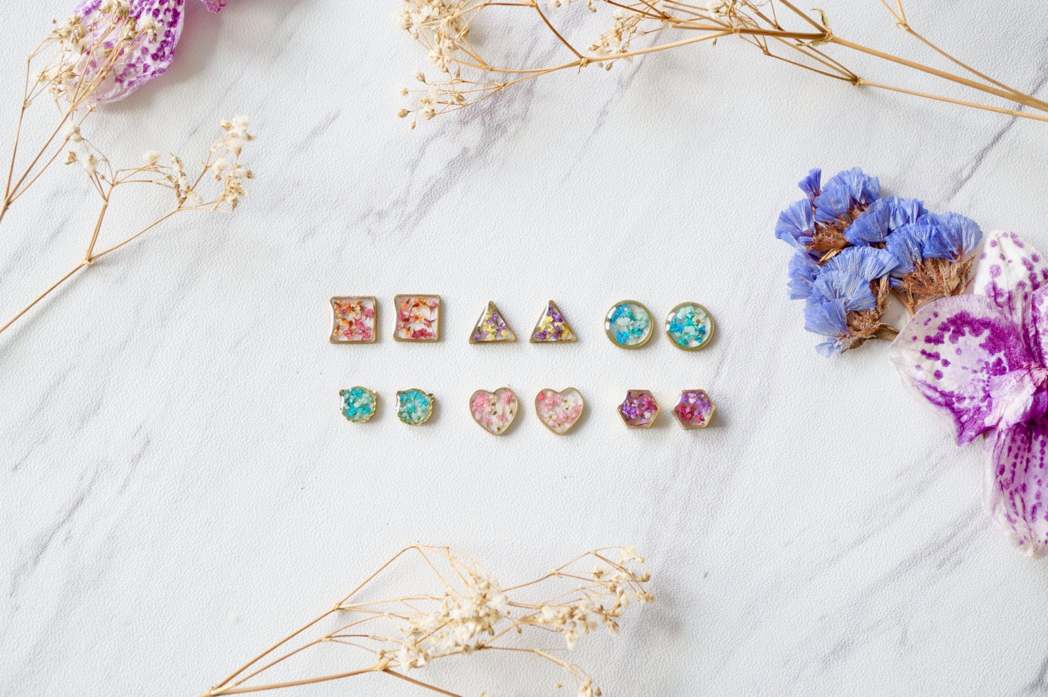 Real Pressed Flowers and Resin Stud Earrings, Gold Teardrop in Yellow Red Pink Green - Thumbnail 2