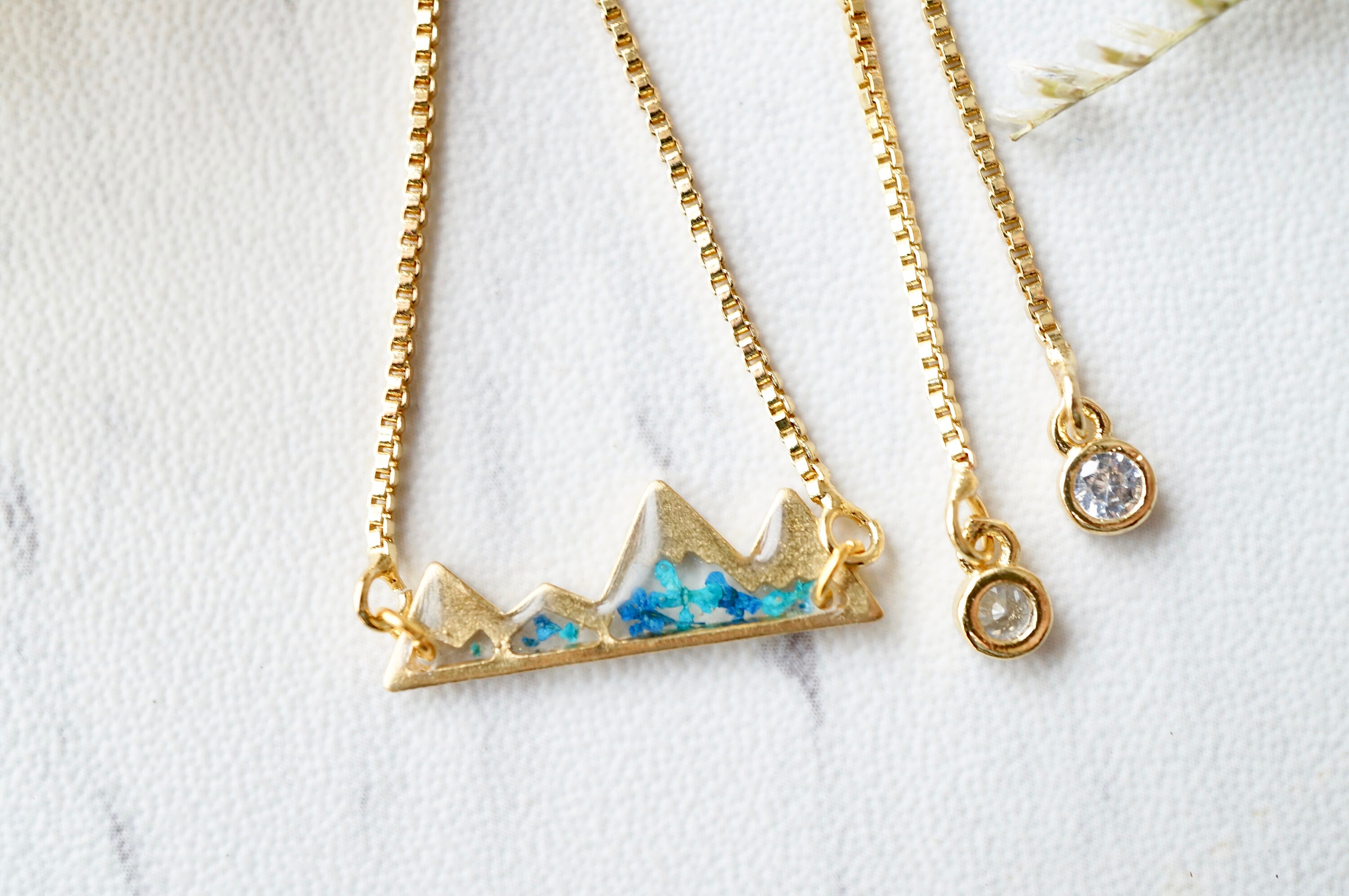 Real Pressed Flowers and Resin Adjustable Bracelet, Gold Mountains in Blue and Teal - Thumbnail 4