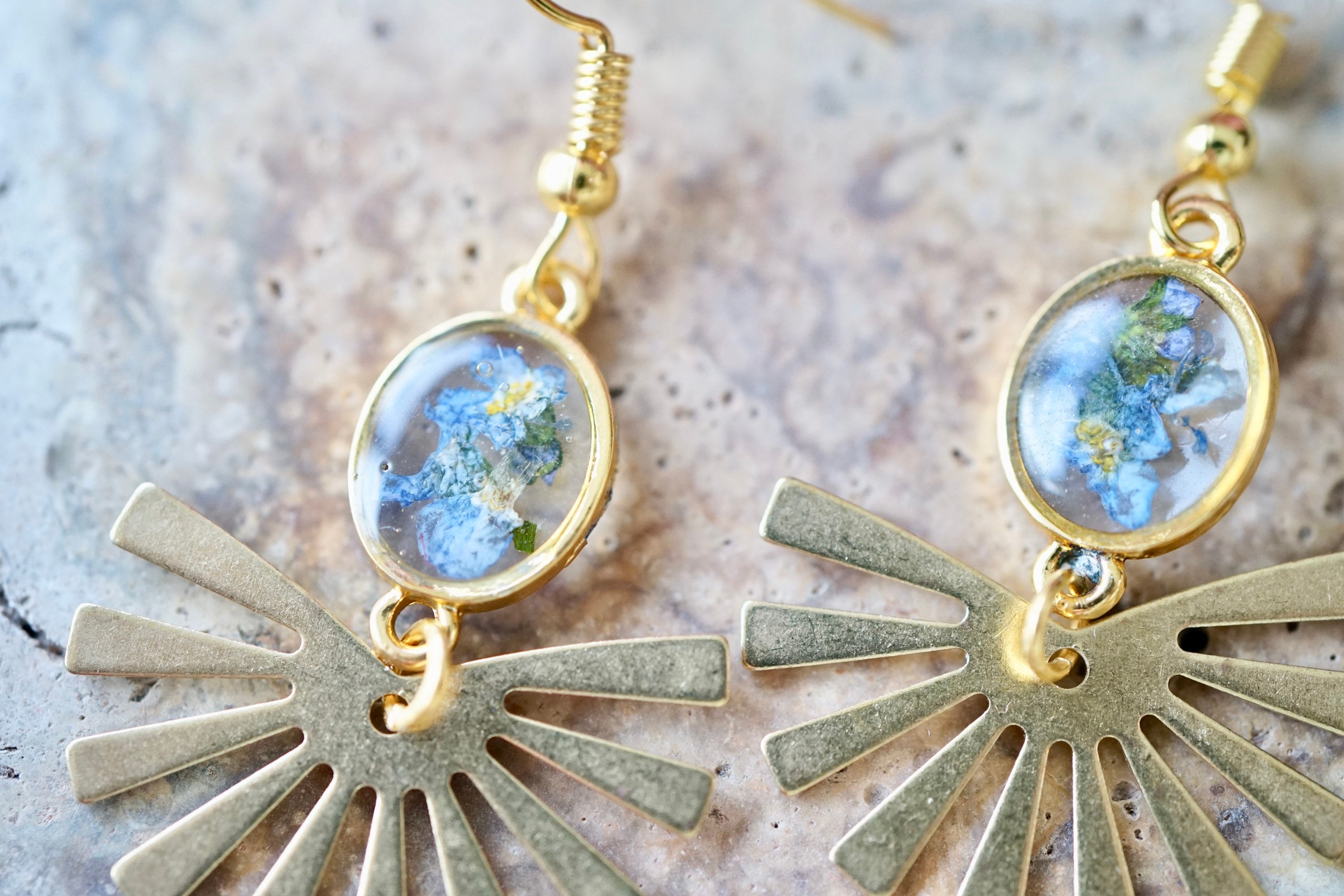 Real Pressed Flowers Earrings, Gold Sun Beam Drops with Forget Me Nots - Thumbnail 5