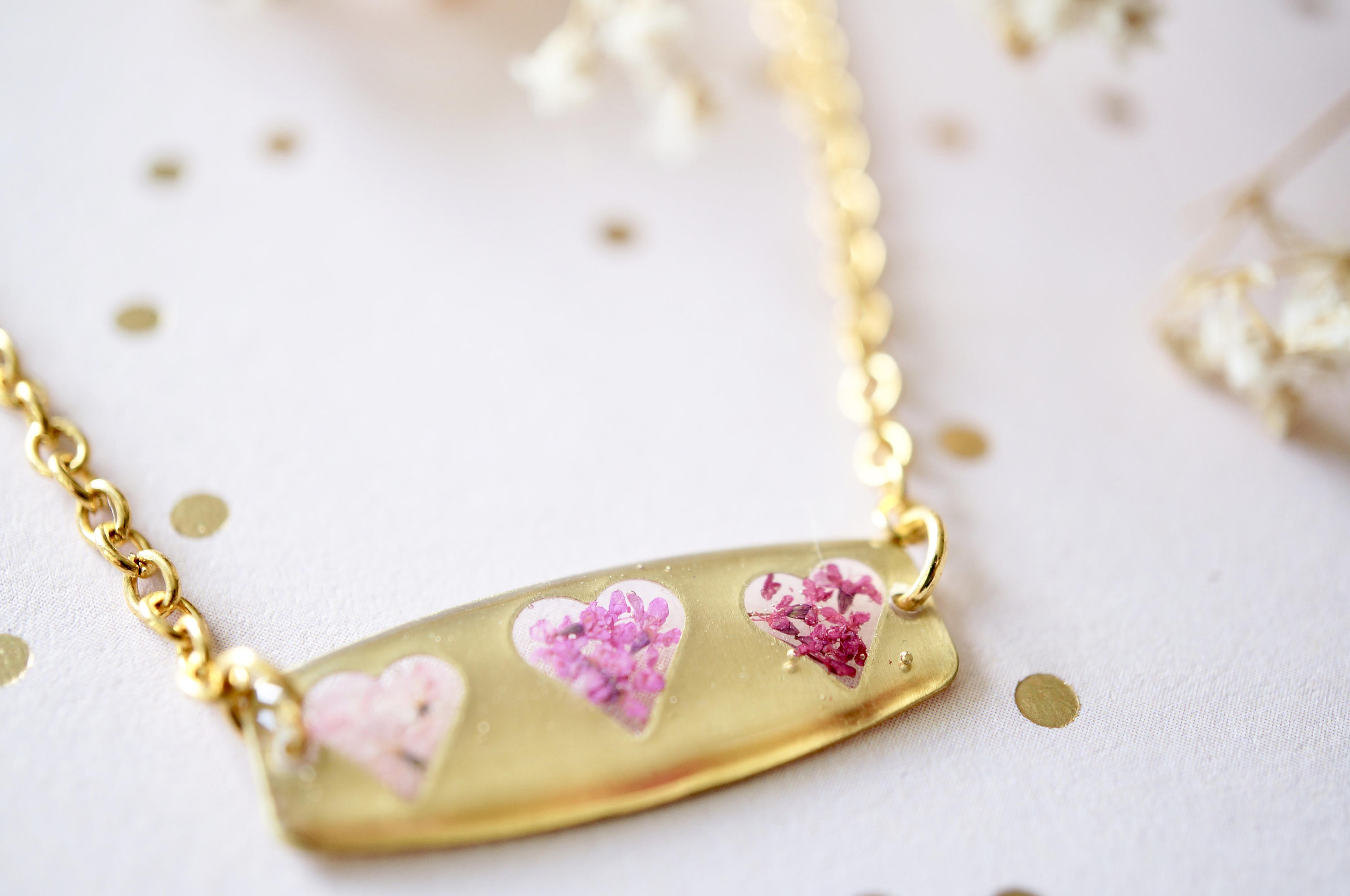 Real Flowers and Resin Necklace, Brass Hearts in Pinks, Mother's Day Gift - Thumbnail 3