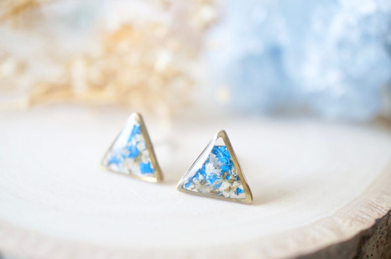 Real Pressed Flowers and Resin Triangle Stud Earrings in White and Cobalt Blue image 4