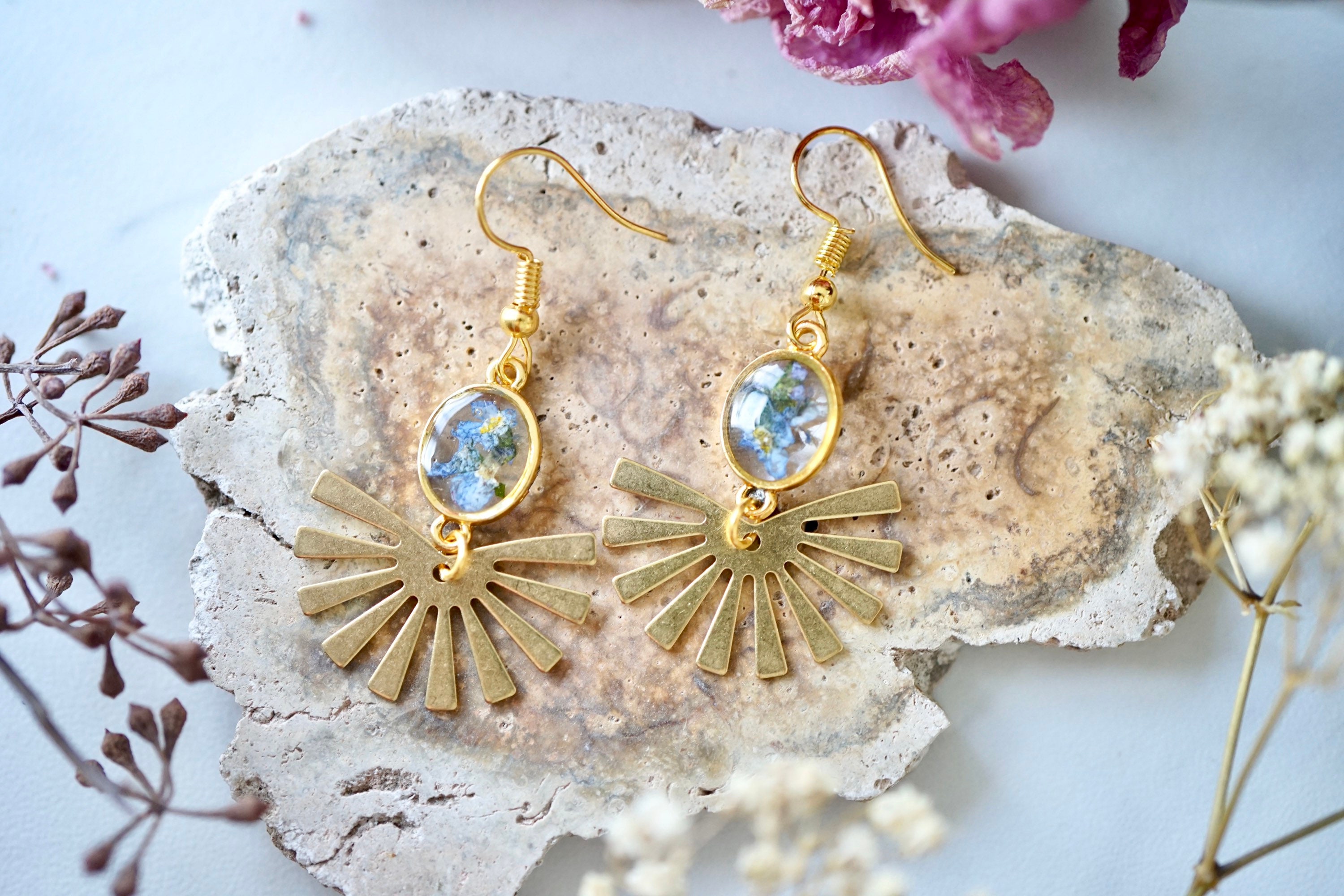 Real Pressed Flowers Earrings, Gold Sun Beam Drops with Forget Me Nots - Thumbnail 4