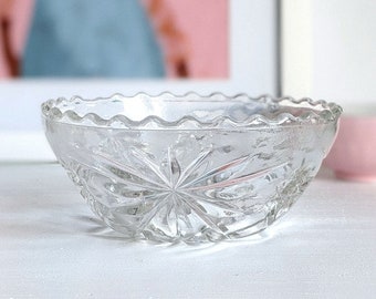 vintage glass sunburst candy dish/ trinket bowl