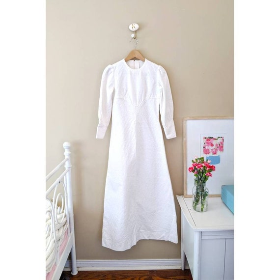 VINTAGE 1970s white long sleeve maxi wedding dres… - image 1