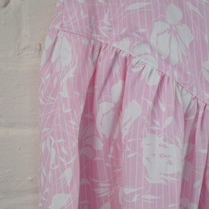 1980s pink & white drop waist skirt, high waisted floral print skirt, knee length skirt with pockets, small image 4