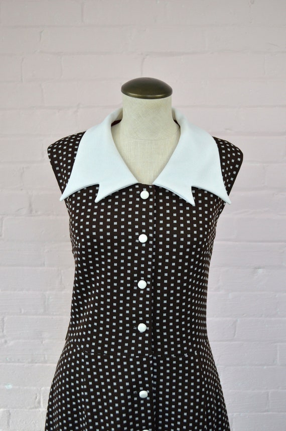 1970s brown white polka dot dress · sleeveless bu… - image 2