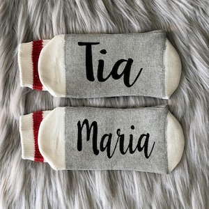Custom Tia Socks-Best Tia Ever-Tia Gifts-Tia to Be-Aunt Gifts-Tia Squad-Tia Announcement-Tia Birthday Gift-New Aunt-Sister In Law Gift