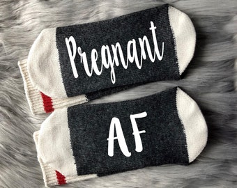Pregnant AF Socks-Gifts for Mom-First Time Mom Gifts-Pregnancy Gift-Baby Shower Gifts-First Time Mom-Pregnancy Announcement-New Baby Gift