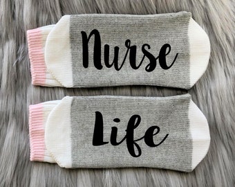 Infirmière Life Socks Gifts - Infirmière en repos - Chaussettes pour infirmière - Gommage Life - Infirmière appréciation - Cadeaux pour infirmière - Étudiante en soins infirmiers - IA-IAA-Vêtements d'infirmière