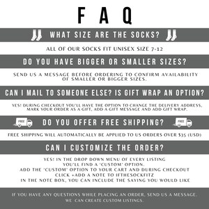 K&ouml;nnte beinhalten: FAQ zu Socken, einschlie&szlig;lich Gr&ouml;&szlig;e, Versand und Anpassungsm&ouml;glichkeiten. Alle Socken passen zu Unisex-Gr&ouml;&szlig;en 7-12. Kostenloser Versand wird f&uuml;r Bestellungen aus Deutschland &uuml;ber 35 &euro; angeboten. Kunden k&ouml;nnen eine Notiz zu ihrer Bestellung mit einer individuellen Nachricht hinzuf&uuml;gen.