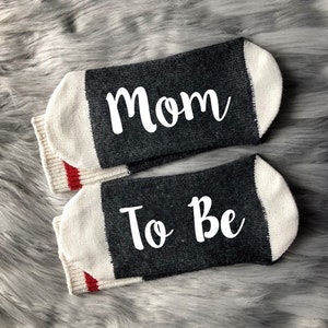 Chaussettes pour future maman-Cadeau pour baby shower-Cadeau de grossesse-Cadeau nouvelle maman-Cadeau pour maman-Cadeau personnalisé-Cadeau push image 1