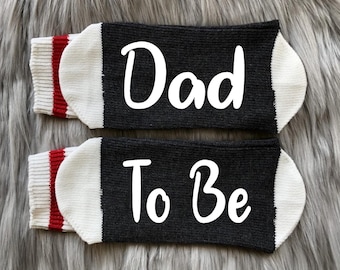 Dad to Be-Future Mom Gift-Dad Socks-Gift for Dad-New Dad Gifts-Baby Shower Gift-Pregnancy Gift-Pregnancy announcement-Fathers Day Gift