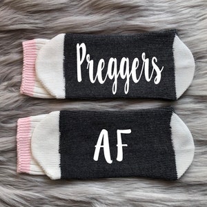 New Mom Gifts-Pregnant AF Socks-Pregnancy Gift-Pregnancy Socks-Baby Shower Gift-Gift for New Mom-First Time Mom Gift - Maternity Gift