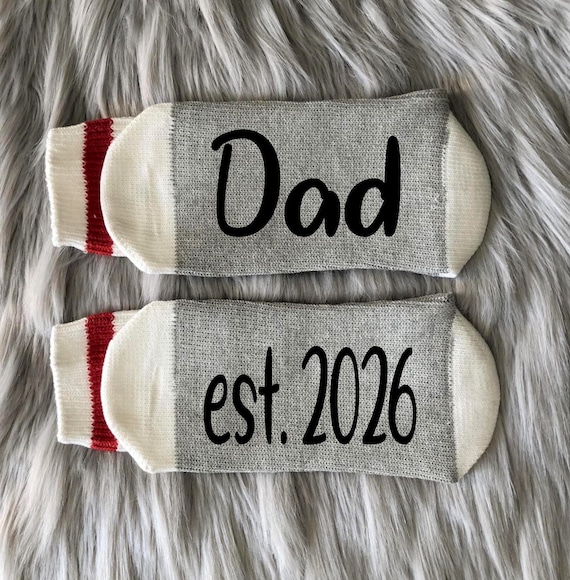 Dad est. 2026 Socks-Future Dad Gift-Gift for Dad-Baby Shower Gift-Pregnancy Gift-Pregnancy announcement-First time Dad Gift