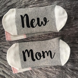 Chaussettes pour future maman-Cadeau pour baby shower-Cadeau de grossesse-Cadeau nouvelle maman-Cadeau pour maman-Cadeau personnalisé-Cadeau push image 3