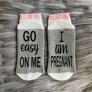 New Mom Gifts-I am Pregnant - Mom Socks-Mom to Be Gift-Pregnancy Gift-Pregnancy Socks-Baby Shower Gift-Gift for New Mom-Mom Gift