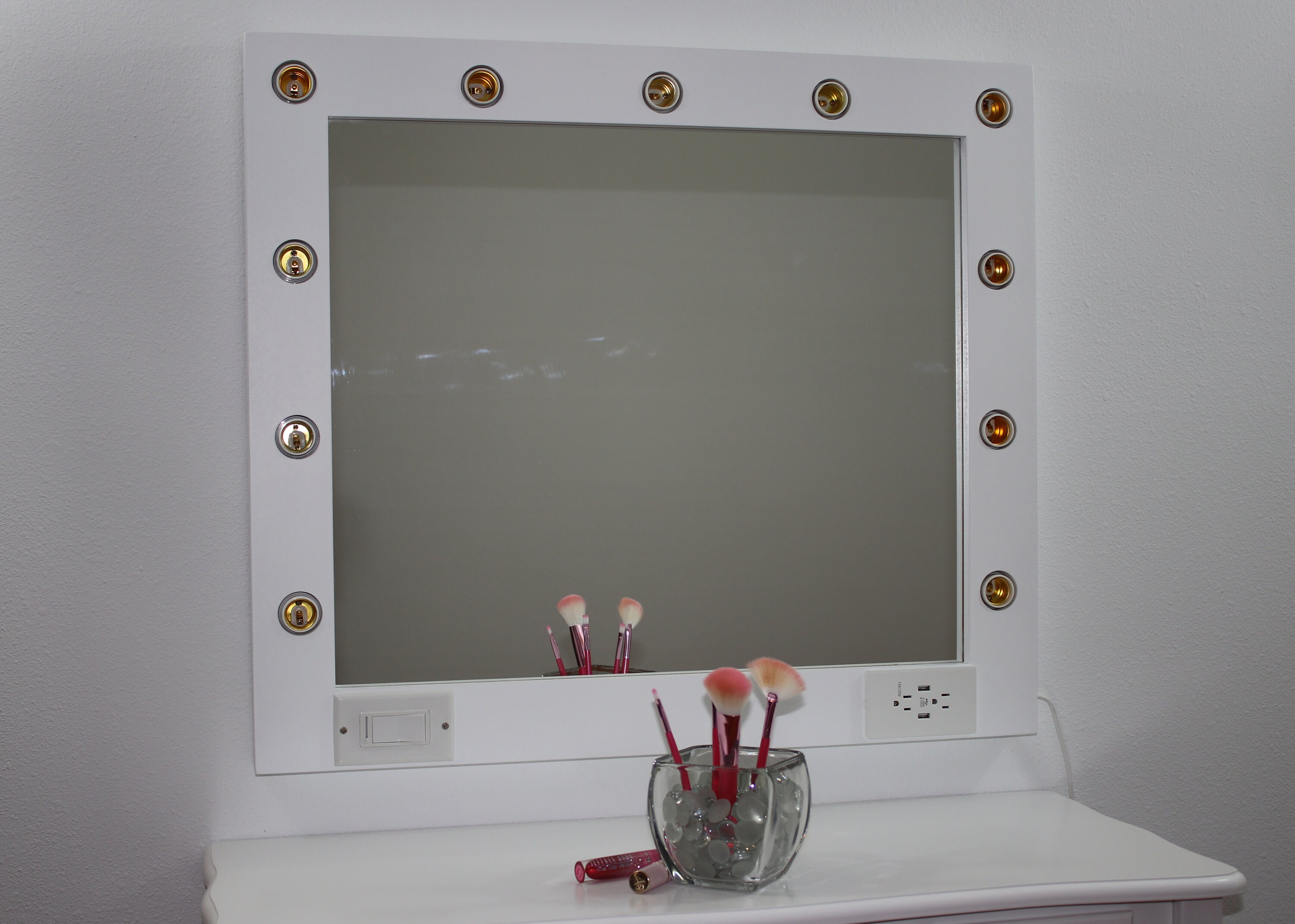 Vanity makeup mirror with lights large 32 x28