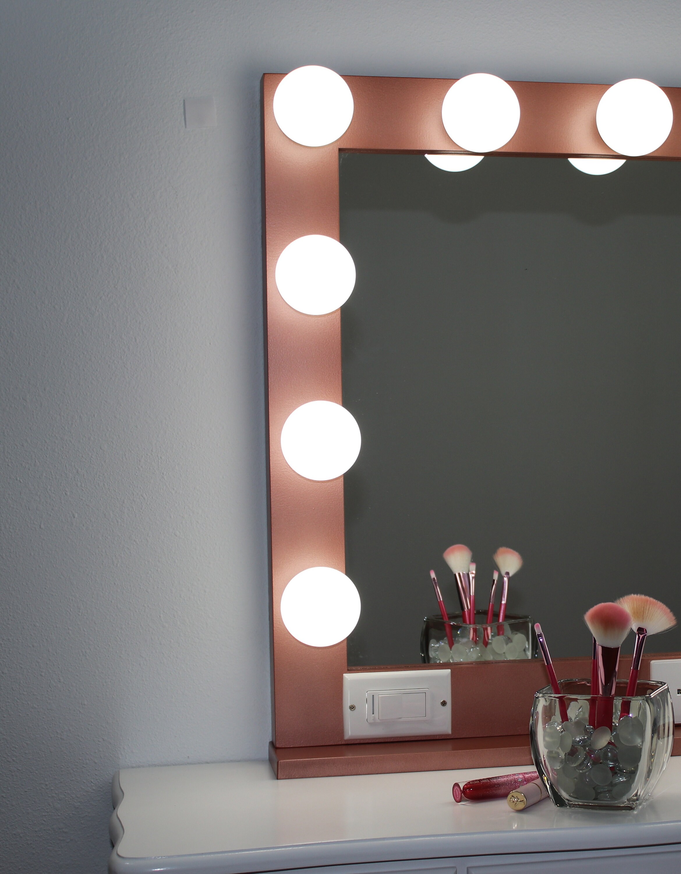 XL 40 X 28 Hollywood style lighted vanity makeup mirror tabletop or