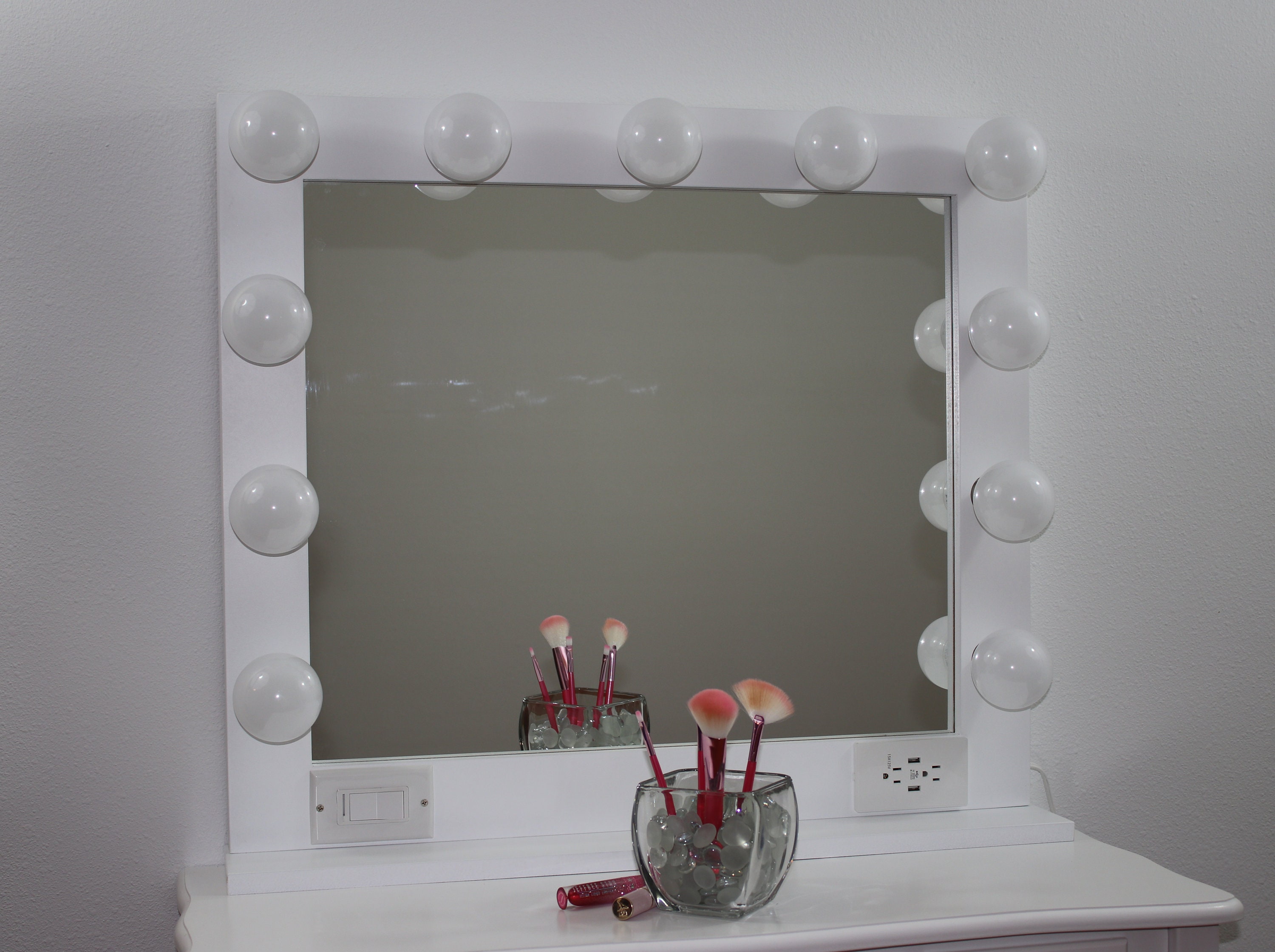 lighted wall vanity makeup mirror