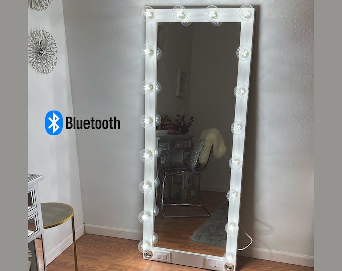 Full body vanity mirror with lights 60 x 23 - Bluetooth with USB