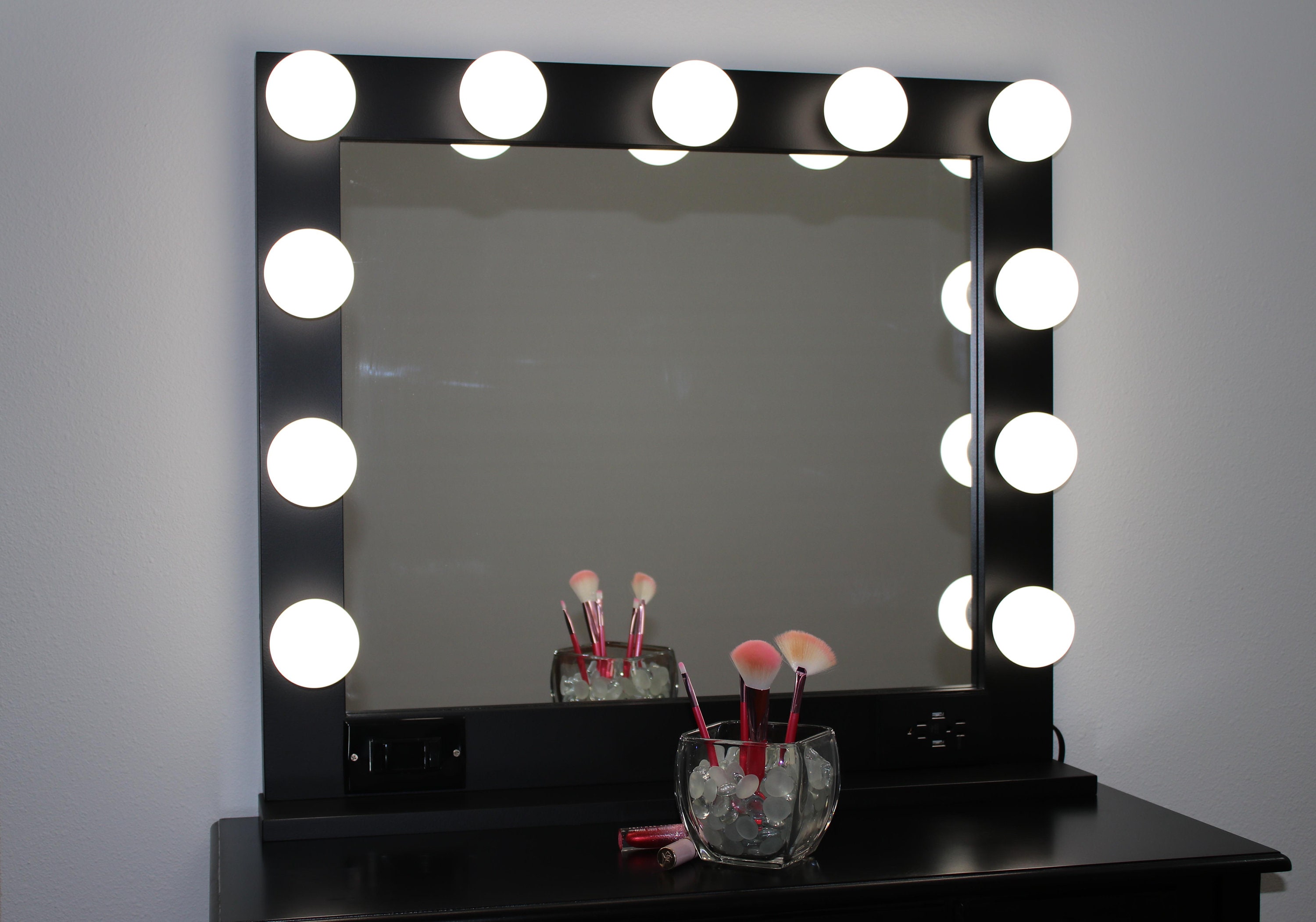 Black vanity mirror with lights 32 x 28 Made in the USA