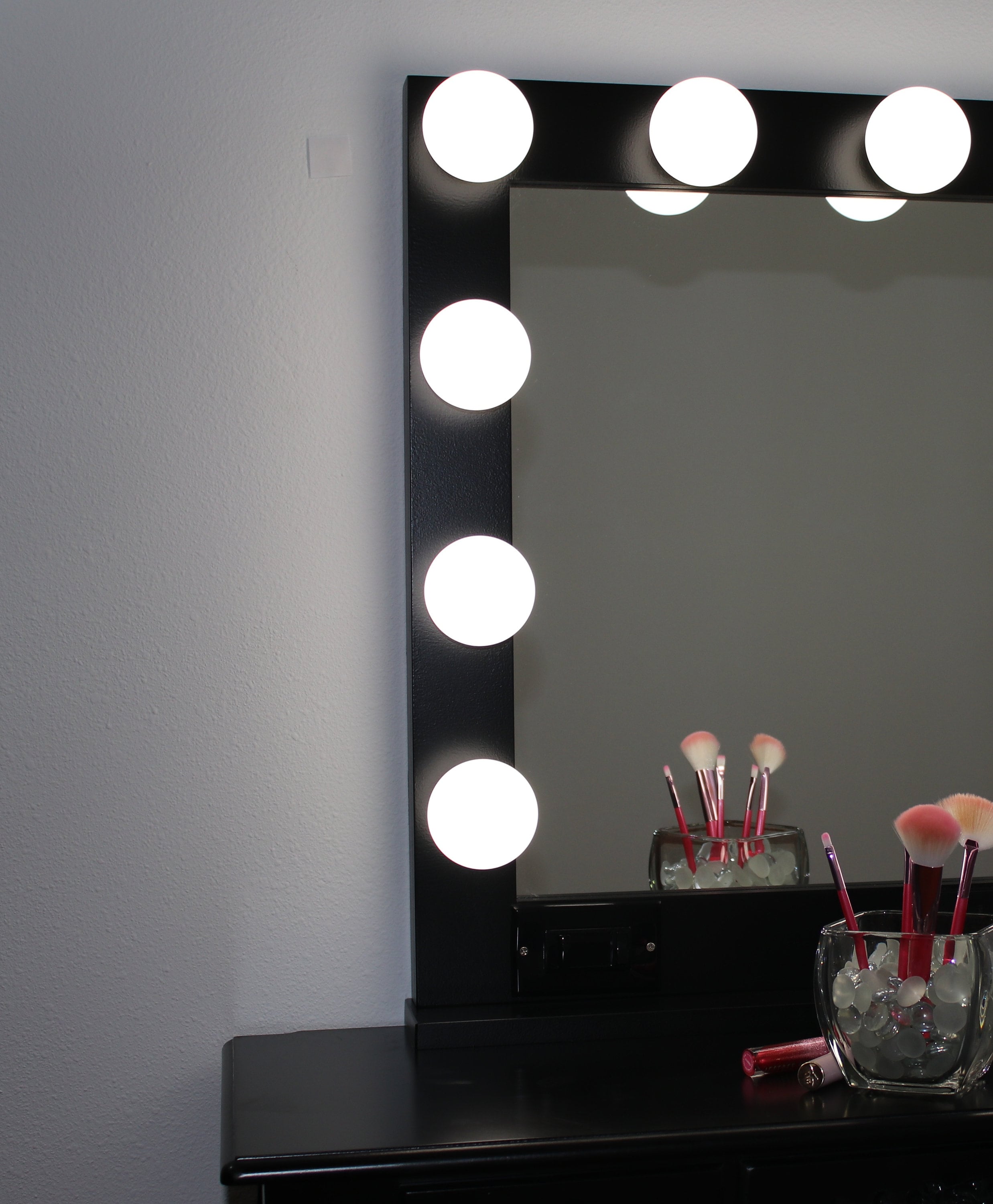 XL 40 X 28 Hollywood style lighted vanity makeup mirror tabletop or