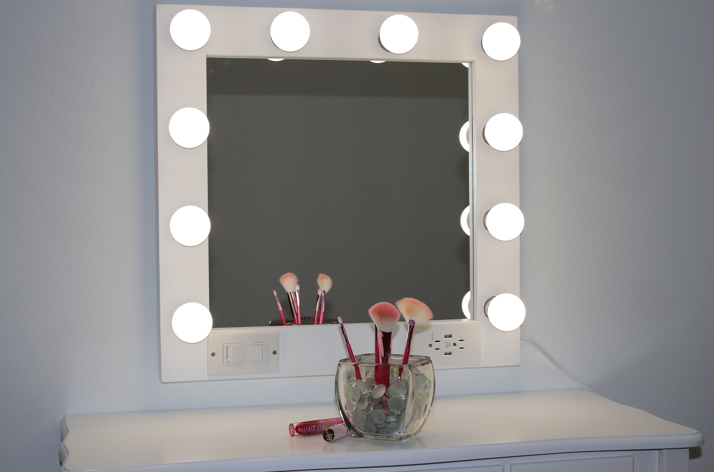 lighted wall vanity makeup mirror