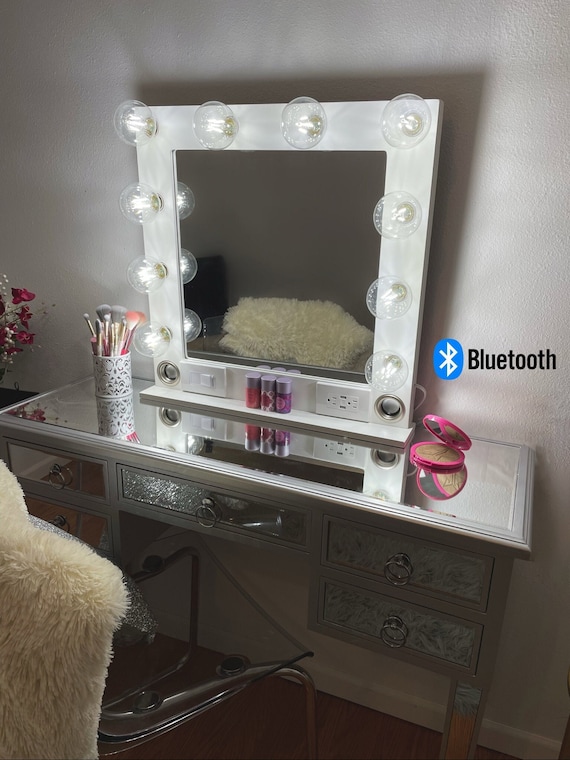 Usb vanity online mirror