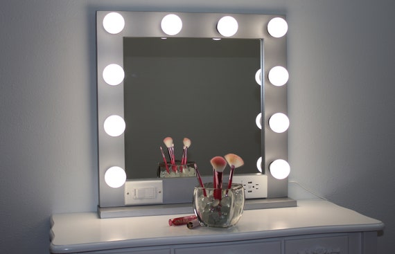 Silver 24 X Hollywood Style Lighted Vanity Makeup Mirror