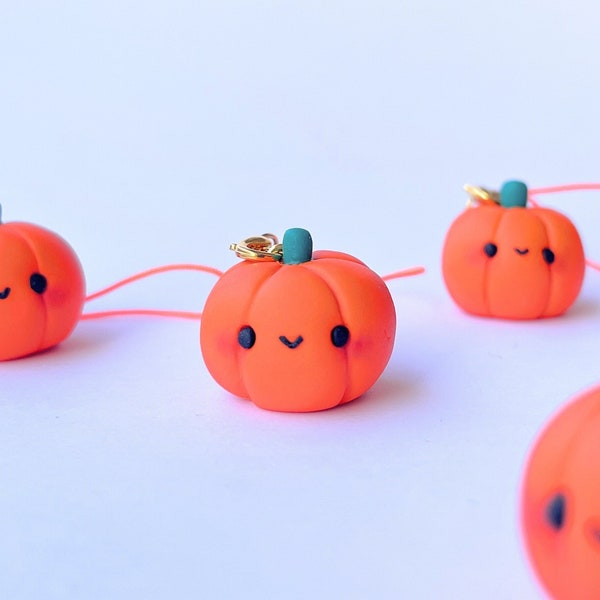 Cute Kawaii Pumpkin Charm - Cute halloween Keychain - Goth