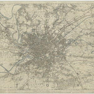 Op de afbeelding: Een gedetailleerde zwart-witkaart van Londen, Engeland. De kaart toont de straten, rivieren en andere kenmerken van de stad. De kaart is gedateerd 1851.