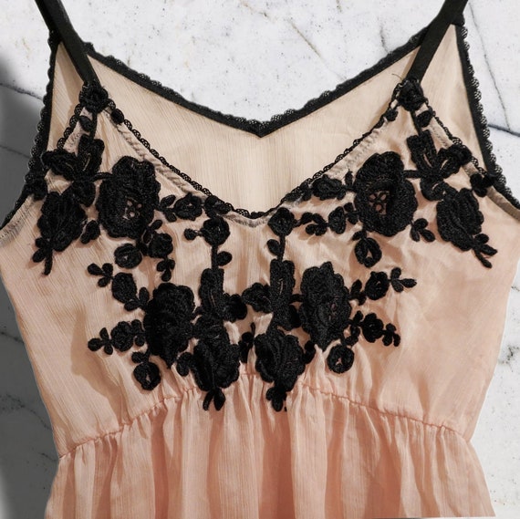 Sheer Peach (Vintage?) Negligee/Top with Black La… - image 6