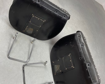 バイクウェア・装備 90s HARLEY DAVIDSON leather studs globe Vintage H-D Saddlebags - 1990s Harley Davidson Motorcycle