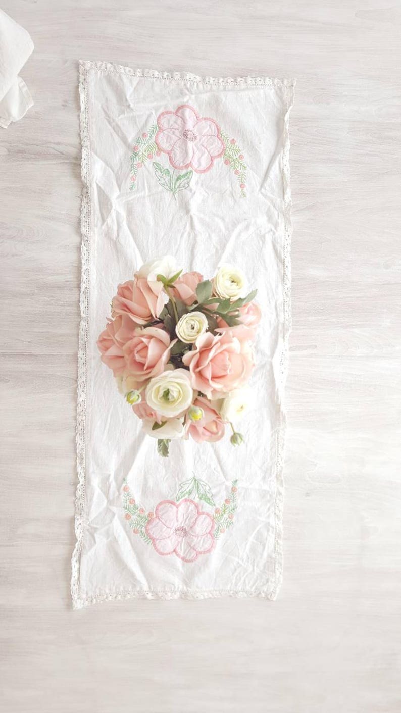 Vintage Table Runner Large Pink Flower
