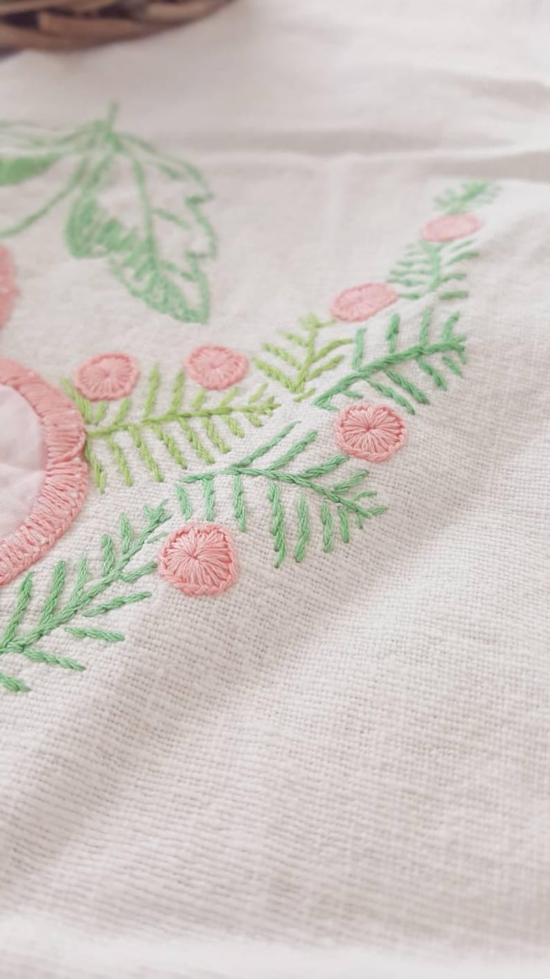 Vintage Table Runner Large Pink Flower