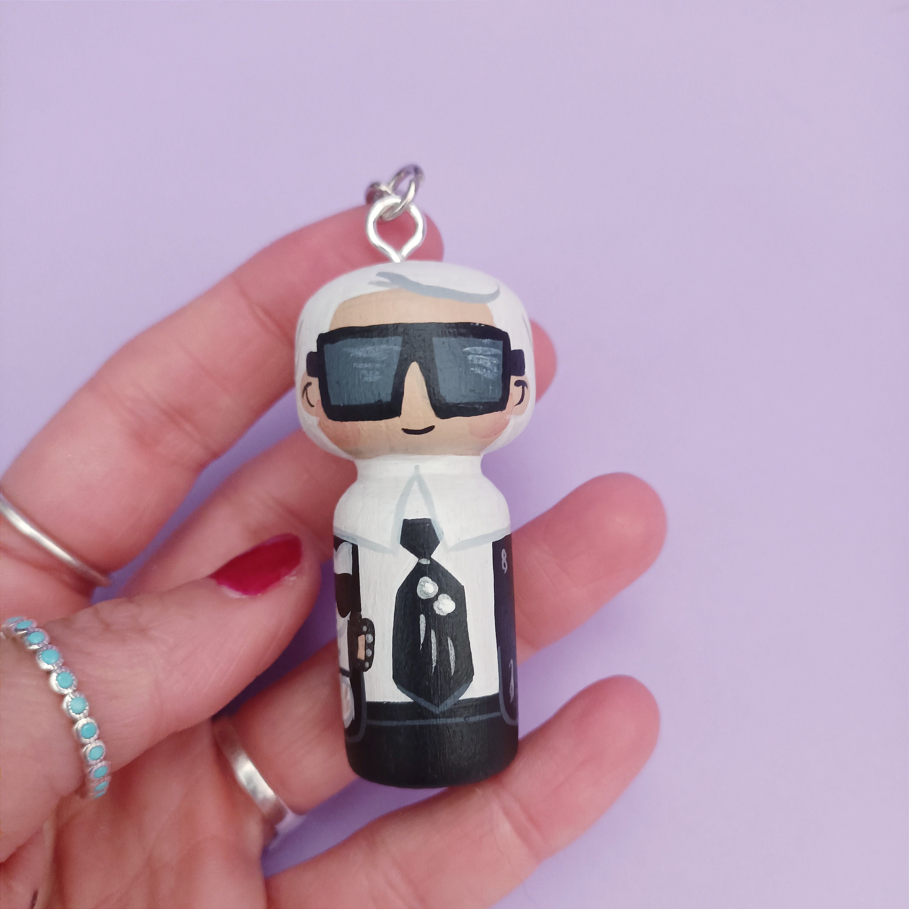 【KARL LAGERFELD】キーホルダー ※送関込 Karl Lagerfeld K/IKONIK Metal KARL Keychain Silver Gunmetal