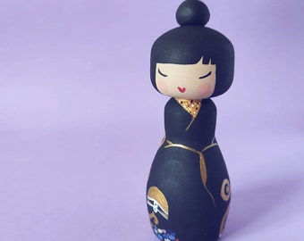 Kokeshi Peg doll wooden doll Handpainted inspired in Gustav Klimt in black