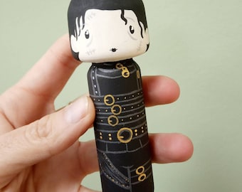 Kokeshi Peg Doll Muñeca de Madera Eduardo Manostijeras  de la pelicula de Tim Burton regalo madera muñeco
