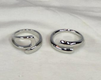2-Pack Silver-Tone Statement Rings – Adjustable Fashion Ring Set