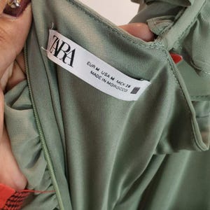 ザラ グリーン ルーシュ ラッフル ミニドレス セージ シフォン ルック M 画像 4