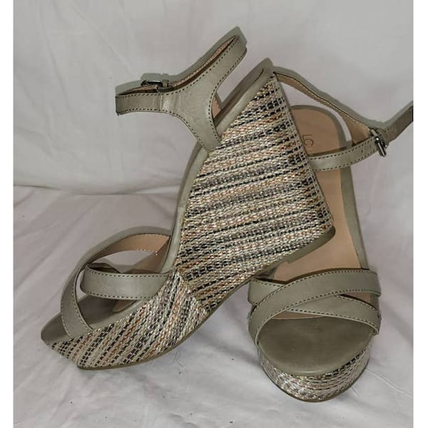 LC Lauren Conrad Womens Wedge Sandals in LC Waverly Metallic Size 8 1/2