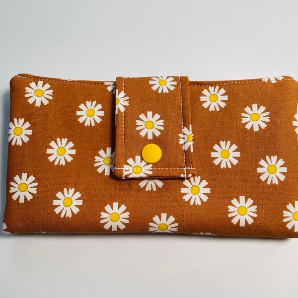 Spring Daisy Women’s Fabric Wallet