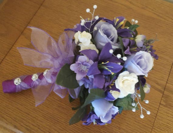 purple bridesmaid bouquets