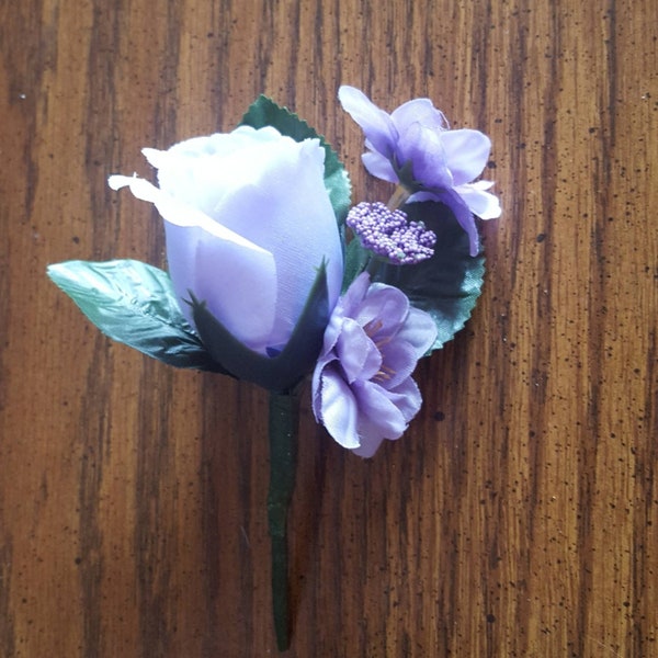 Purple Boutonniere, Purple Wedding Boutonniere, Groomsman Boutonniere, Purple Wedding, Spring Wedding, Summer Wedding, Prom Boutonniere