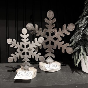 Farmhouse Style Wirebrushed Metal Snowflake Stands - Set of 2 - Snowflake Style #1