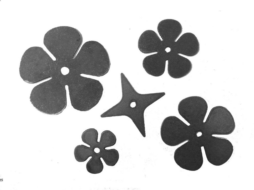 pack of 5 Blacksmith Rose 3 leaf profile unfinished ready to forge 8cm leaf pack of 5 Blacksmith Rose 3 leaf profile unfinished ready to forge 8cm leaf