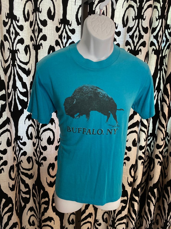 1980s Vintage T-Shirt Buffalo New York Medium / Sm