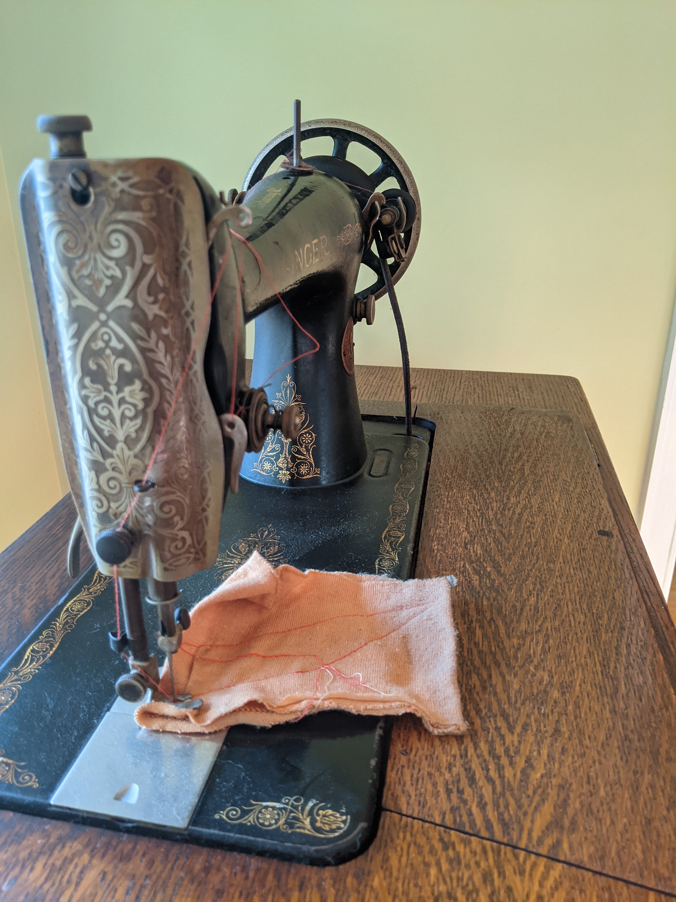 Non Electric Sewing Machine for sale Only 2 left at 65